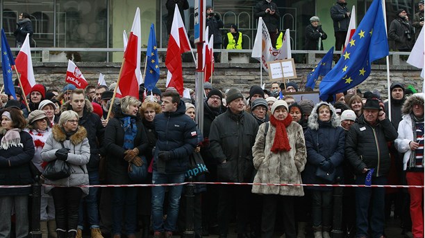 Portesters in front of Polish Television. Image: Czarek Sokolowski / TT / AP