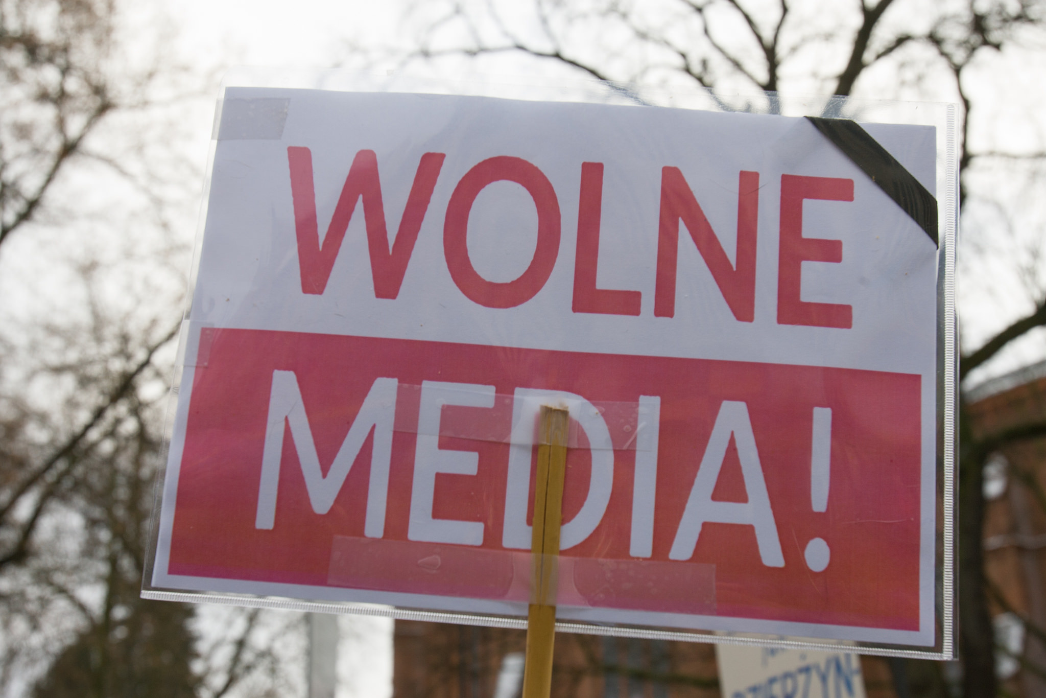 Sign used to protest for "Free media" at protests in Poland in January. Image: Jaap Arriens/Creative Commons